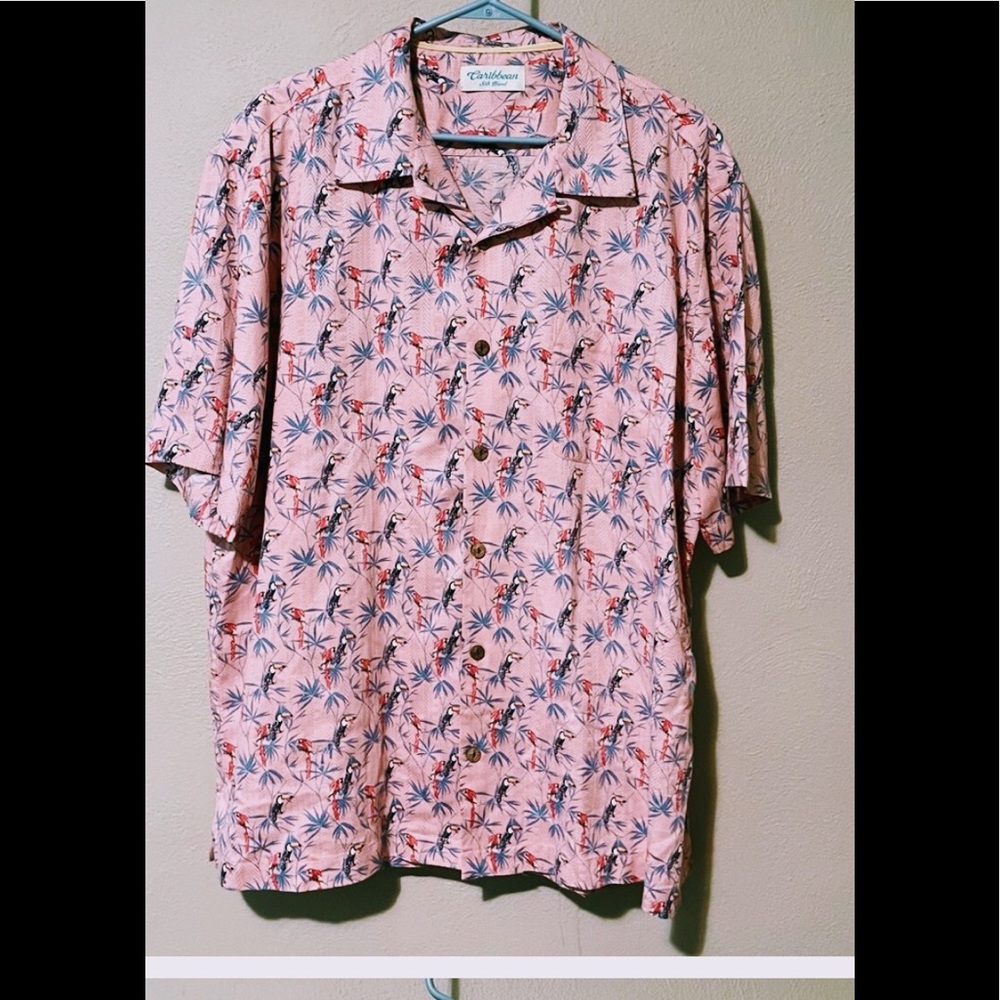 VINTAGE PINK PARROTS HAWAIIAN RAYON/ SILK SHIRT. Sz xl